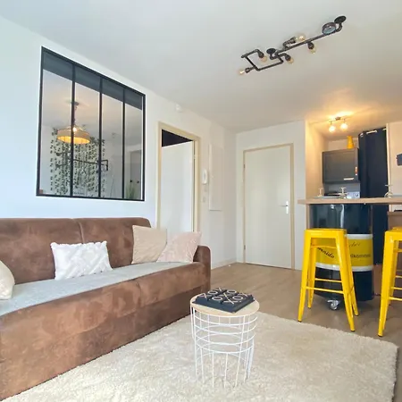 L Escapade Lourdaise Balcon Parking Wifi 아파트 *